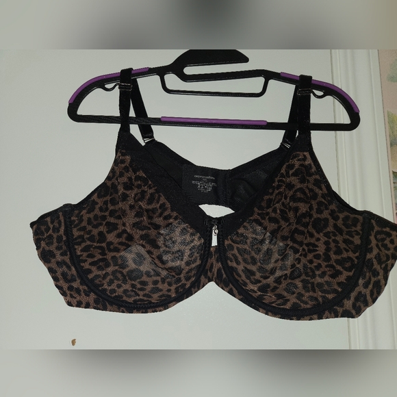 Curvy Couture 44D Bra - Picture 4 of 8